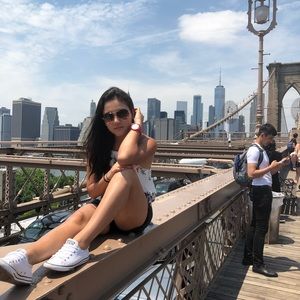 Meet your Posher, Camila